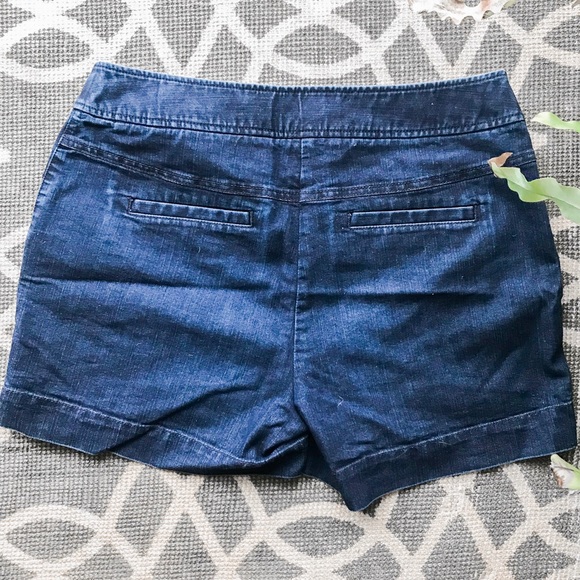 Kenneth Cole Reaction Denim Shorts size 8 - Picture 2 of 6